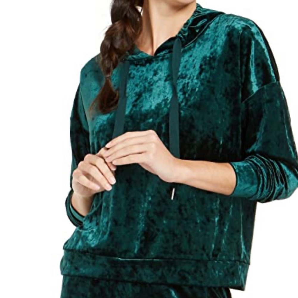Alfani women’s Velvet loungewear long sleeves Sleep Hoodie in Pine Velvet size L